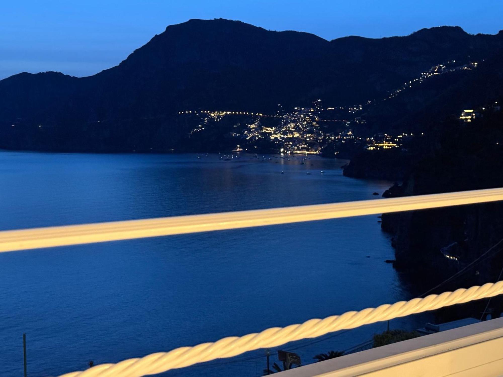 Appartamento La Mansarda Praiano Esterno foto